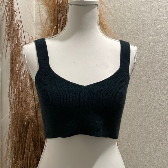 Wilfred Wool Cropped Tank - Picture 1 of 5